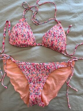 M   Salmon Pink Floral Smocked Triangle Bikini Set  NWOT